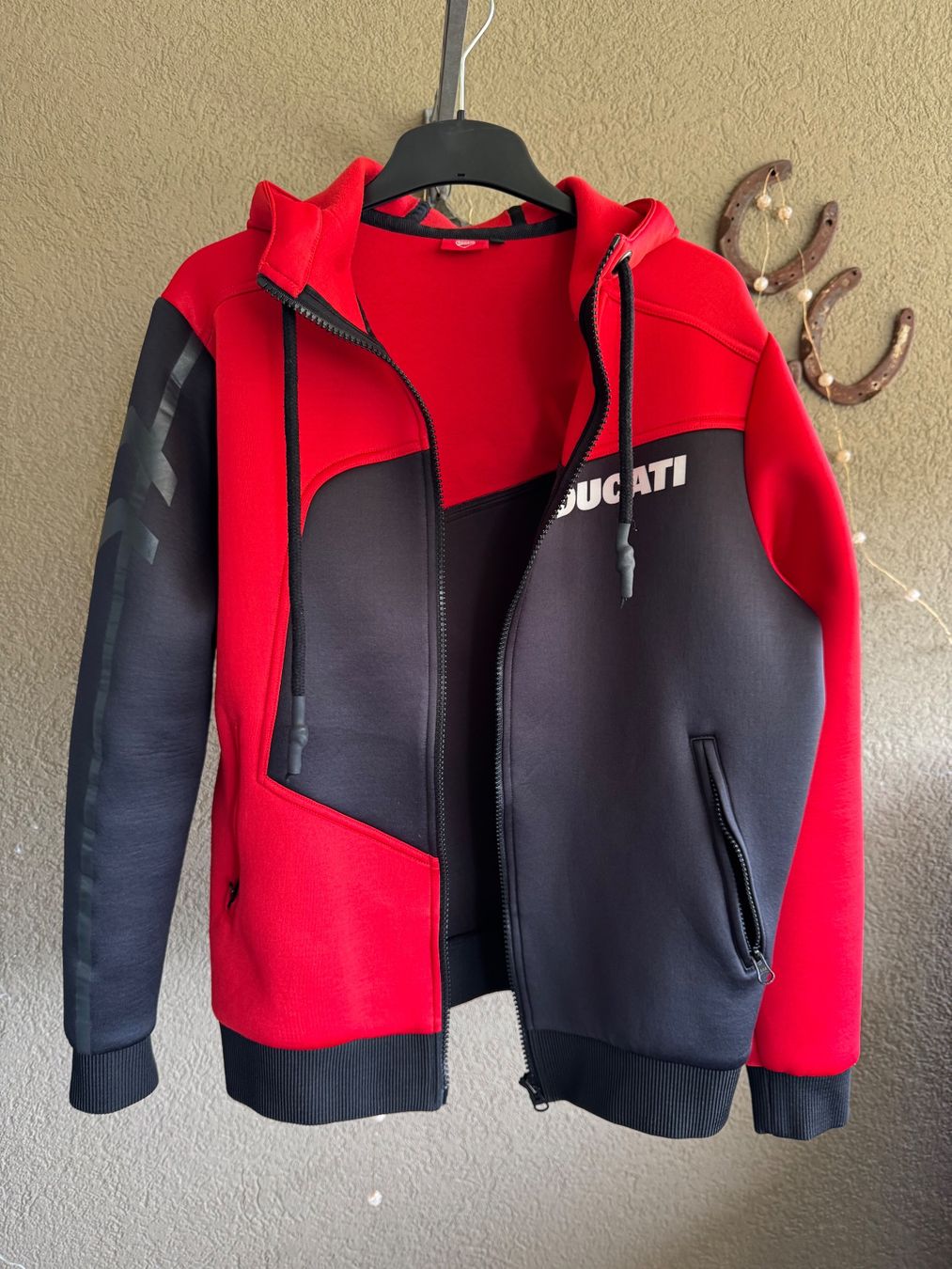Ducati Vestes: Ducati Jacke Gr. L – D'occasion à Thun par Iriska77