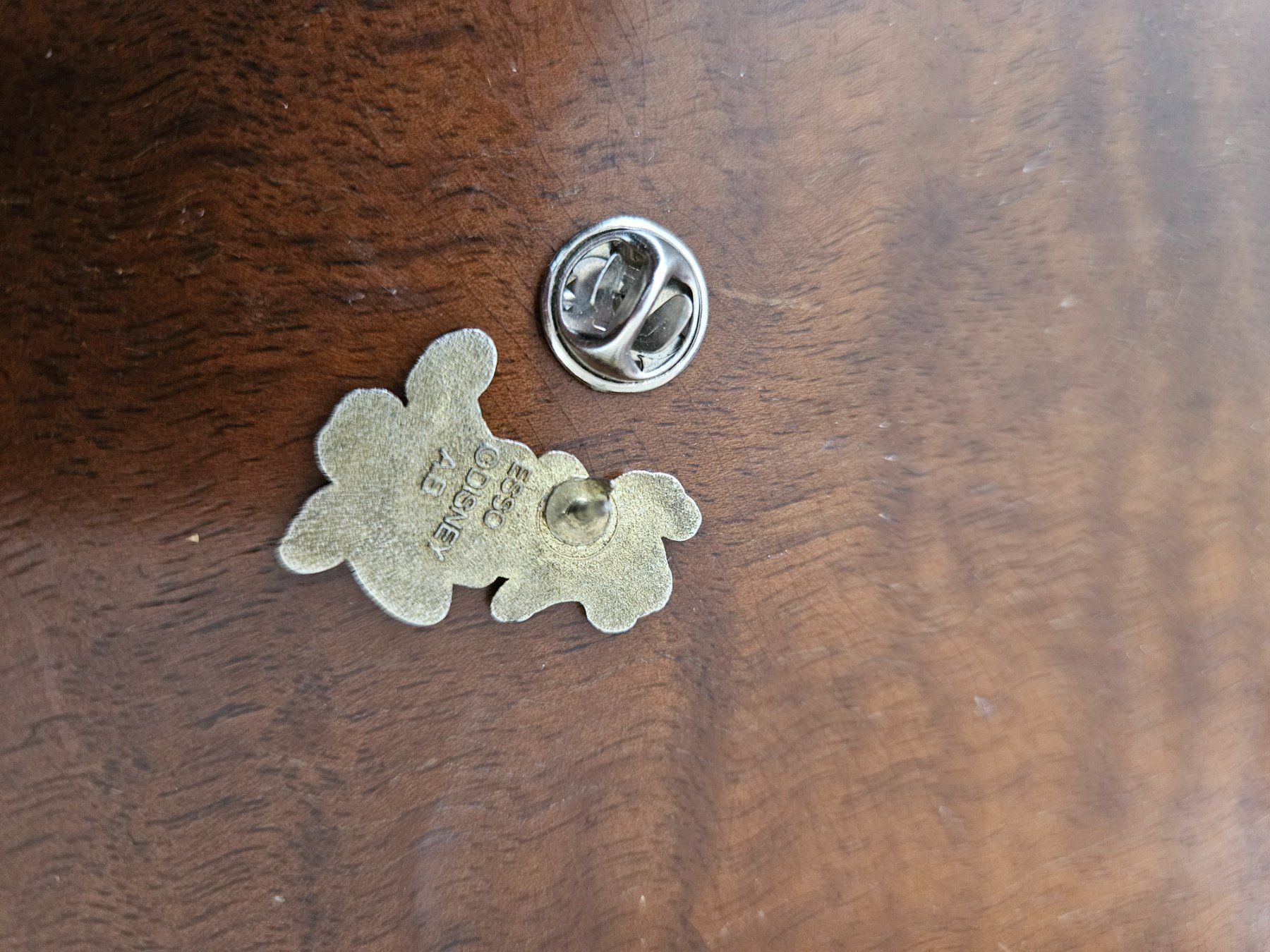 Disney Plaquettes & Badges: Disney Pluto Pin – D'occasion à Frauenfeld par Jewells-Child 1