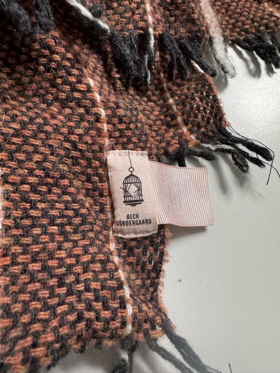 Becksöndergaard Foulard & Sciarpe: Wollschal von Beck Söndergaard – Usato da Buochs venduto da nik_r7gm 3