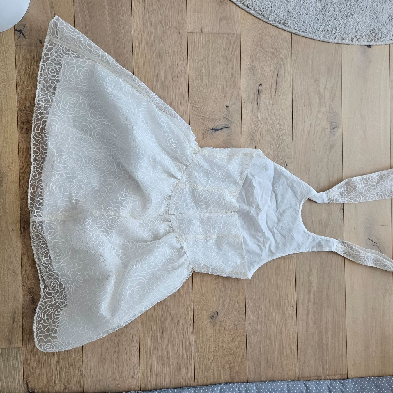 H&M Robes: Kleid Cremefarben – D'occasion à Schwarzenbach SG par est_7h9s 1