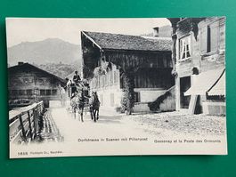 Dorfstrasse in Saanen mit Pillonpost - belebt !!!