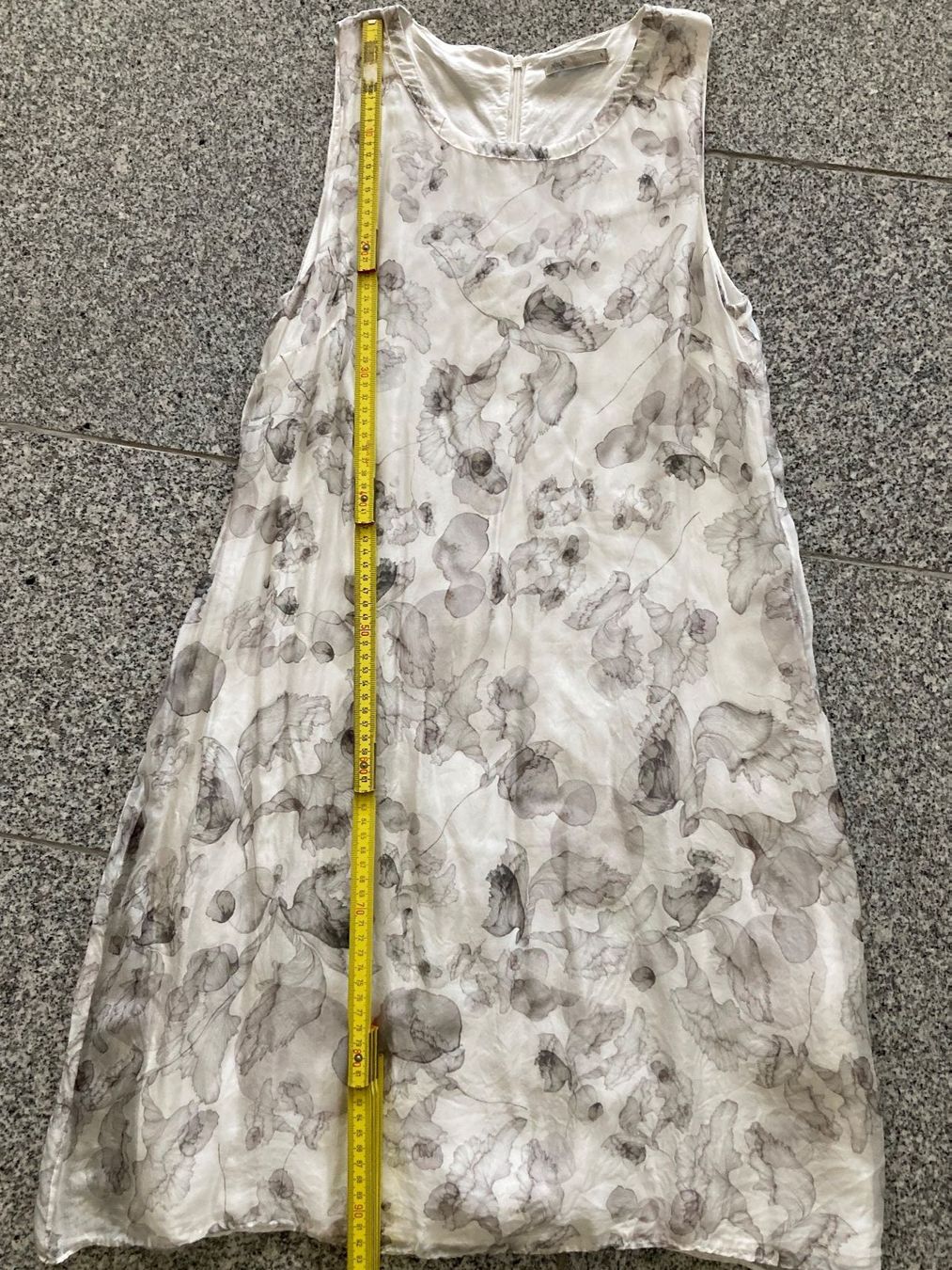 Nile Kleider: Kleid Nile Collection Gr S, neuwertig – Gebraucht aus Eschenbach SG von verbascum