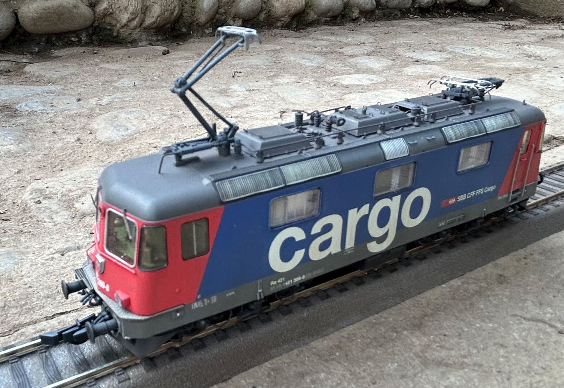 H0/DC verwittert SBB Cargo Re 421 389-8 Digital Sound Roco (Neu (gemäss ...