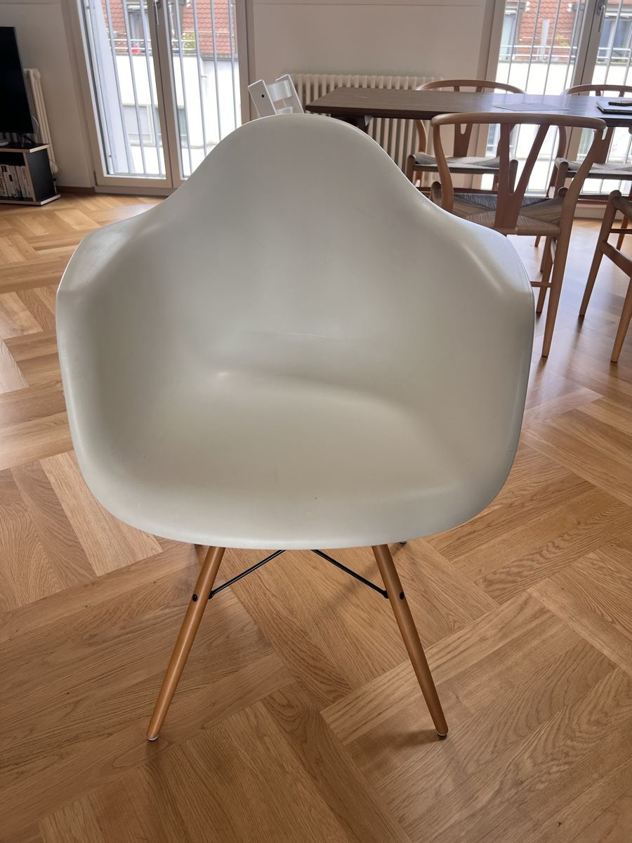 Eames Sedie: Eames Plastic Armchair Stuhl – Usato da Zürich venduto da cavegste 3