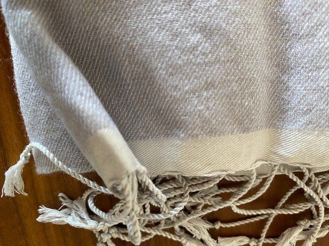 Foulard & Sciarpe: Schal Pashmina Silber 70x198 – Usato da Edlibach venduto da Arnoldotto 2
