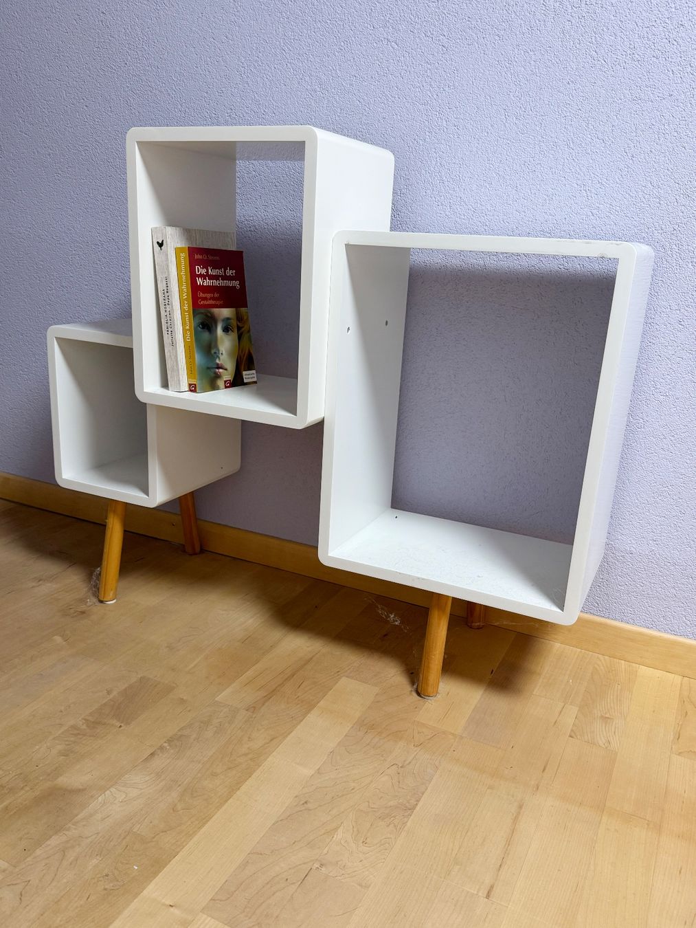 Regale: Regal mit speziellem Design – Gebraucht aus Weesen von nice-to-have-23 3