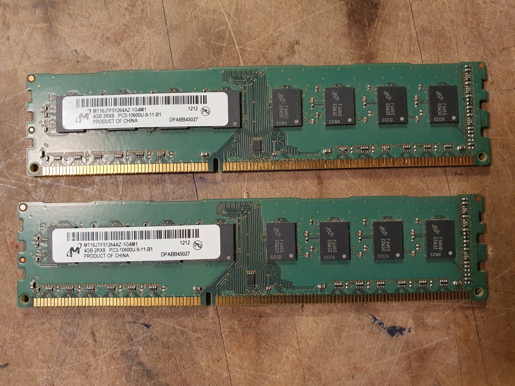 Memoria / RAM: 2 Stk Ramkarten 4GB H27X6G2 – Usato da Zürich venduto da loosebone 3