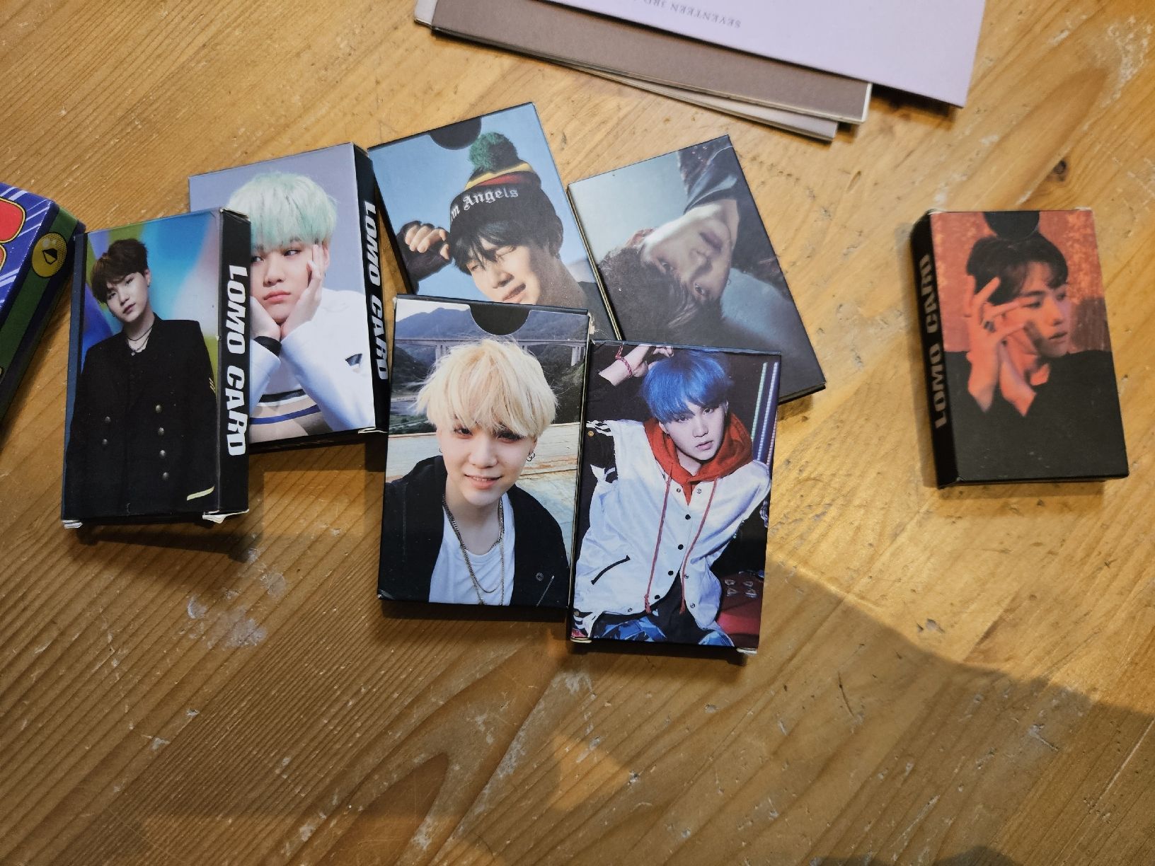 CD: Kpop Alben, Extras und poster – Usato da oekingen venduto da Jumidole 1