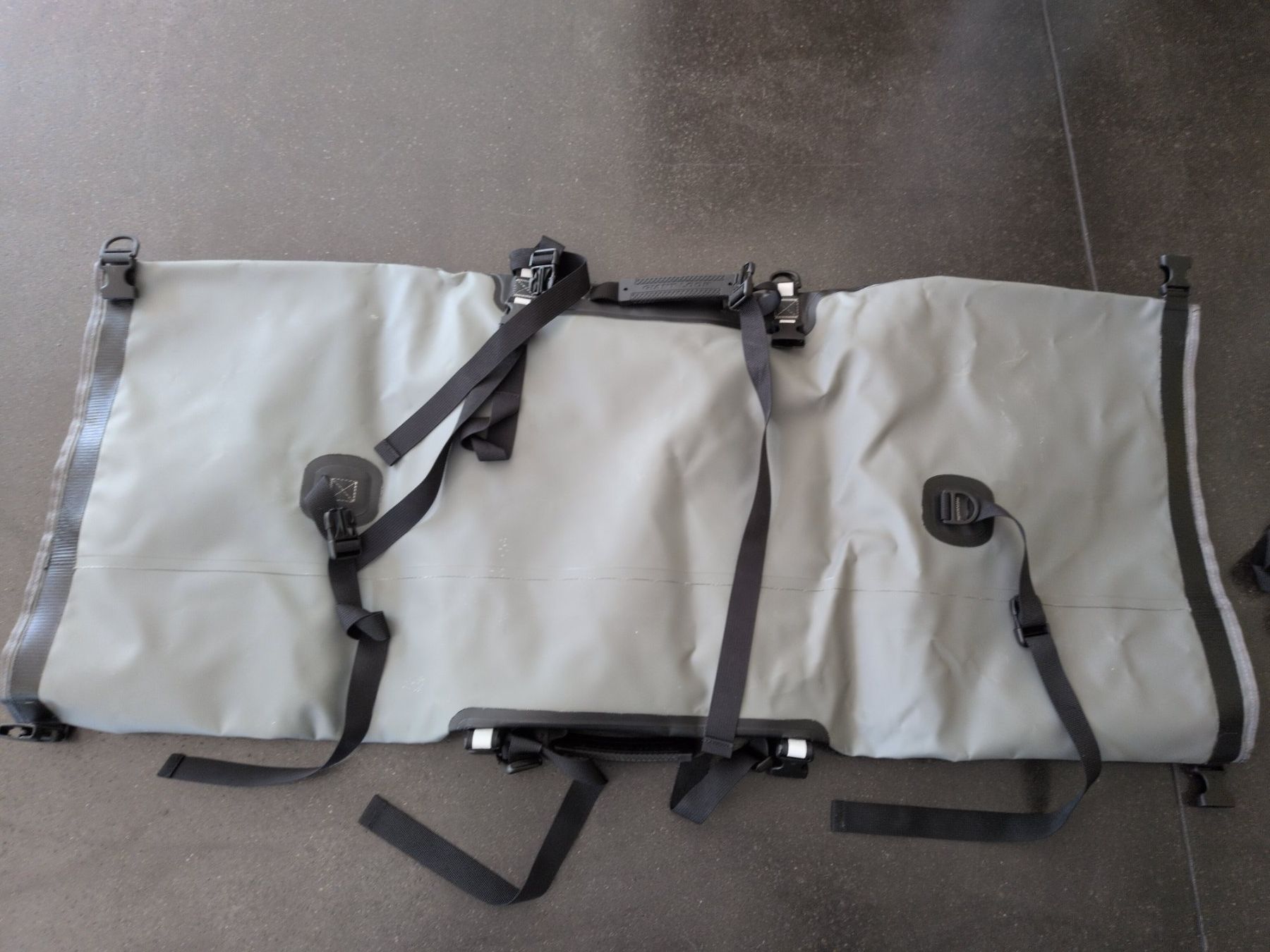 Borse: Giant Loop Rolltasche Wasserdicht Grau/Schwarz – Nuovo (secondo la descrizione) da Obbürgen venduto da marg1ch 1