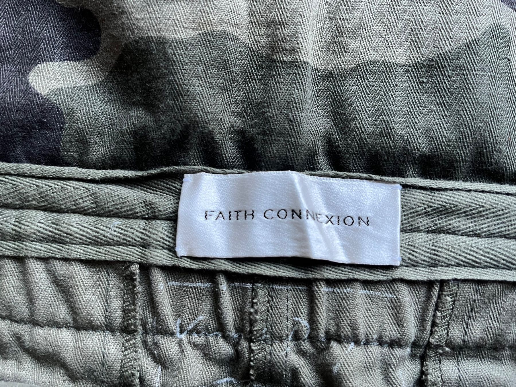 Pantaloni: Faith connexion, camo pants – Usato da Genève venduto da dachaw 8