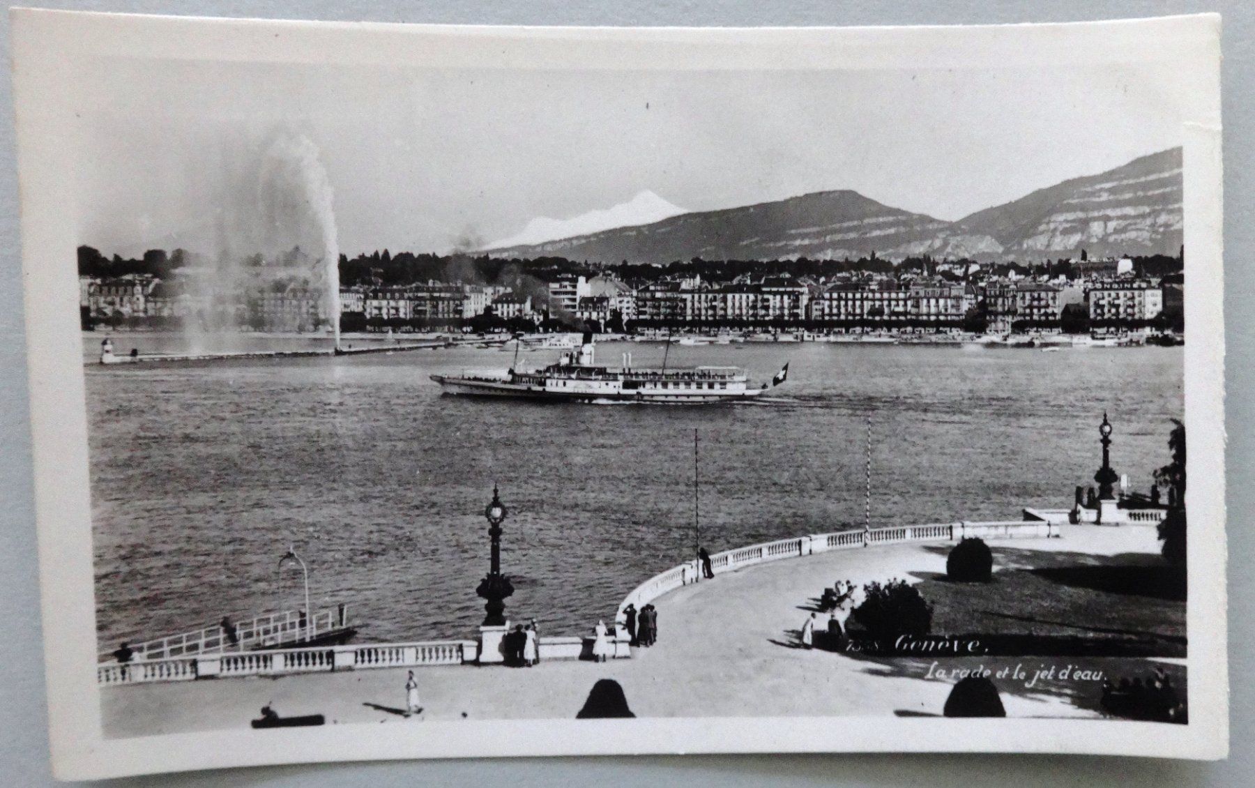Cartoline postali: Genève - La Rade et le Jet d' Eau – Usato da Fétigny venduto da Billy2miny