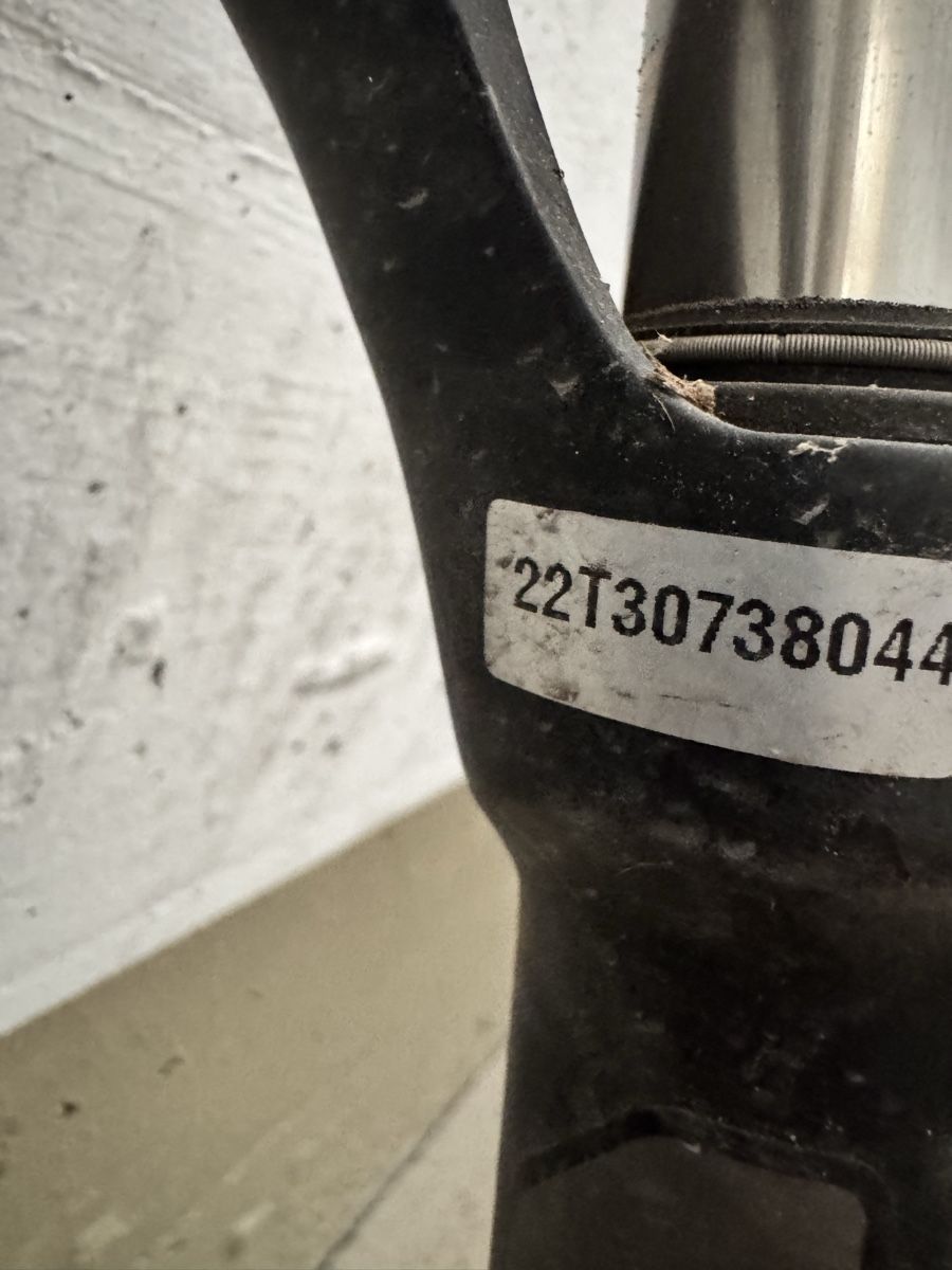 Rockshox Pezzi di ricambio: RockShox XC30 Federgabel – Difettoso da Maienfeld venduto da AGueraslan 7