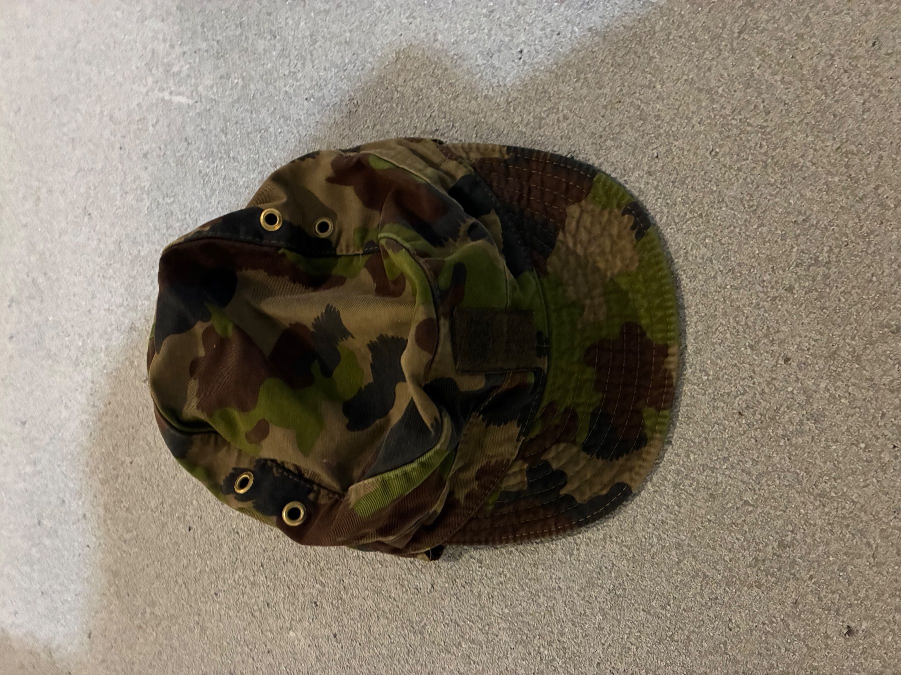 Schweizer Armee Uniformen: Mutz Taz 90 – Gebraucht aus Oberiberg von stab