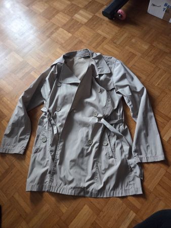 Trenchcoat Gr. XL und Hose Gr. L