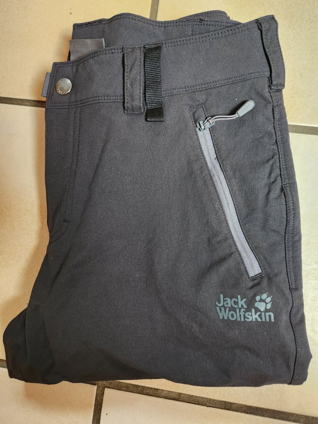 Jack Wolfskin Hosen: Jack Wolfskin Softshellhosen Gr.46 – Neu (gemäss Beschreibung) aus Gstaad von Kuhstall-2026 2