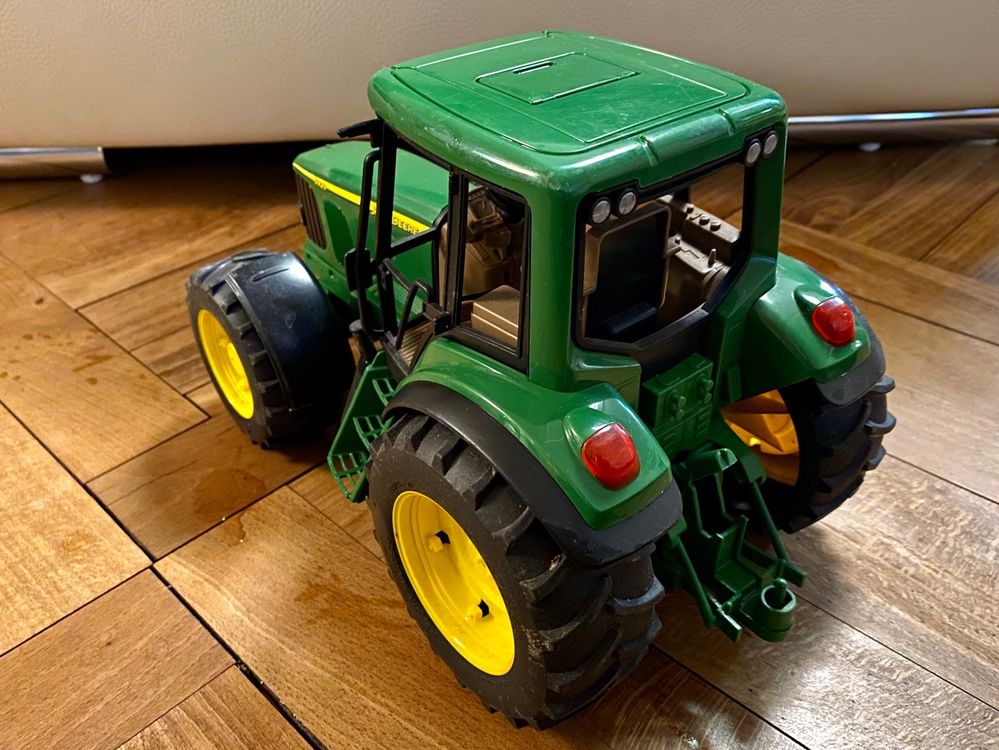 BRUDER Traktor John Deere mit Anhänger Kaufen auf Ricardo