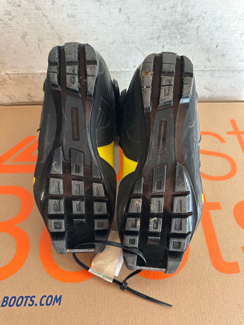 Fischer Chaussures hommes: Fischer Combi Junior Langlauf Schuhe Gr. 35 – D'occasion à Emmenbrücke par karkarkar 4