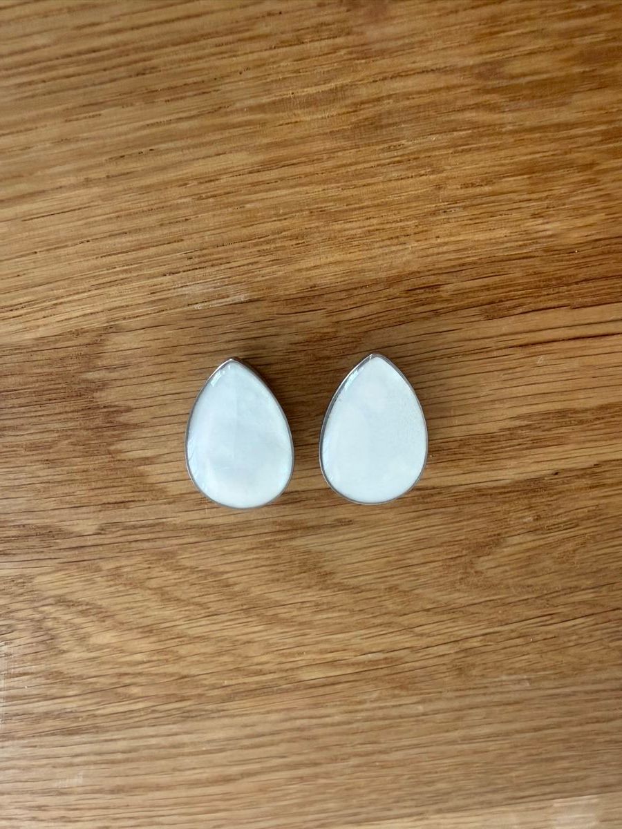 Piercingschmuck: Tropfförmige Plugs 14mm – Gebraucht aus Schaffhausen von GLXTCH