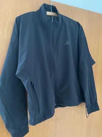 Adidas Trainings-Jäckli Grösse S. 