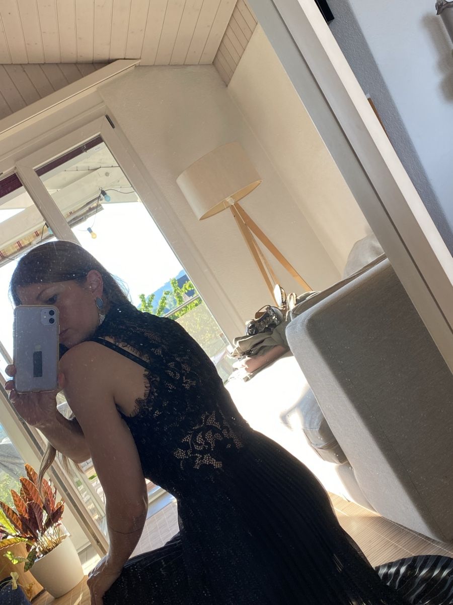 Vestiti: Wunderschönes, elegantes, Plissekleid mit Spitzen. XS/S – Usato da Malters venduto da Gisi80 6
