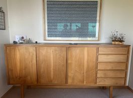 Schweizer Mid-Century-Buffet aus Nussbaum (F. X. Sproll)