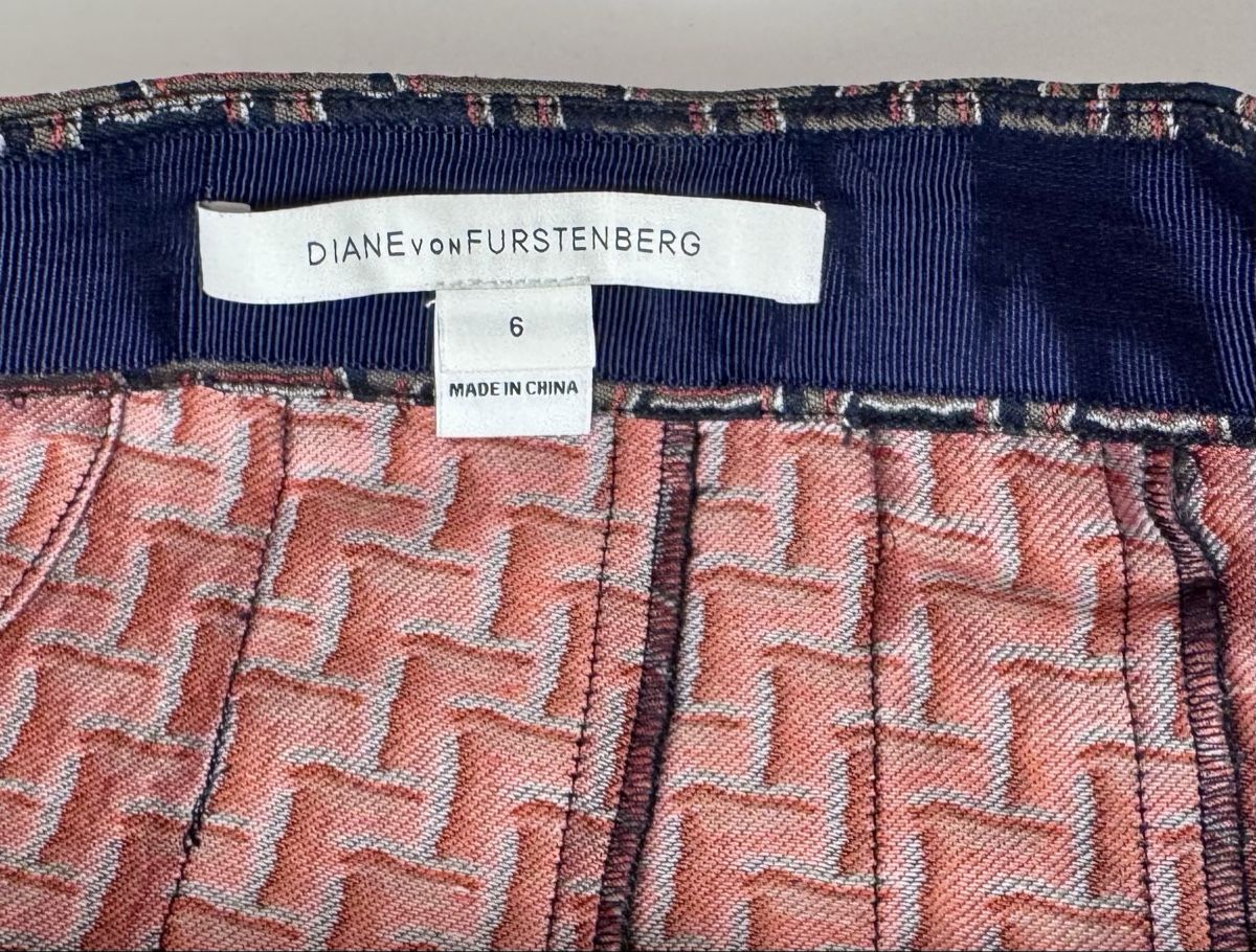 Diane von Furstenberg Röcke: DVF pleated skirt size 6 geometric pattern brown – Neu (gemäss Beschreibung) aus Binningen von MaryN1977 6