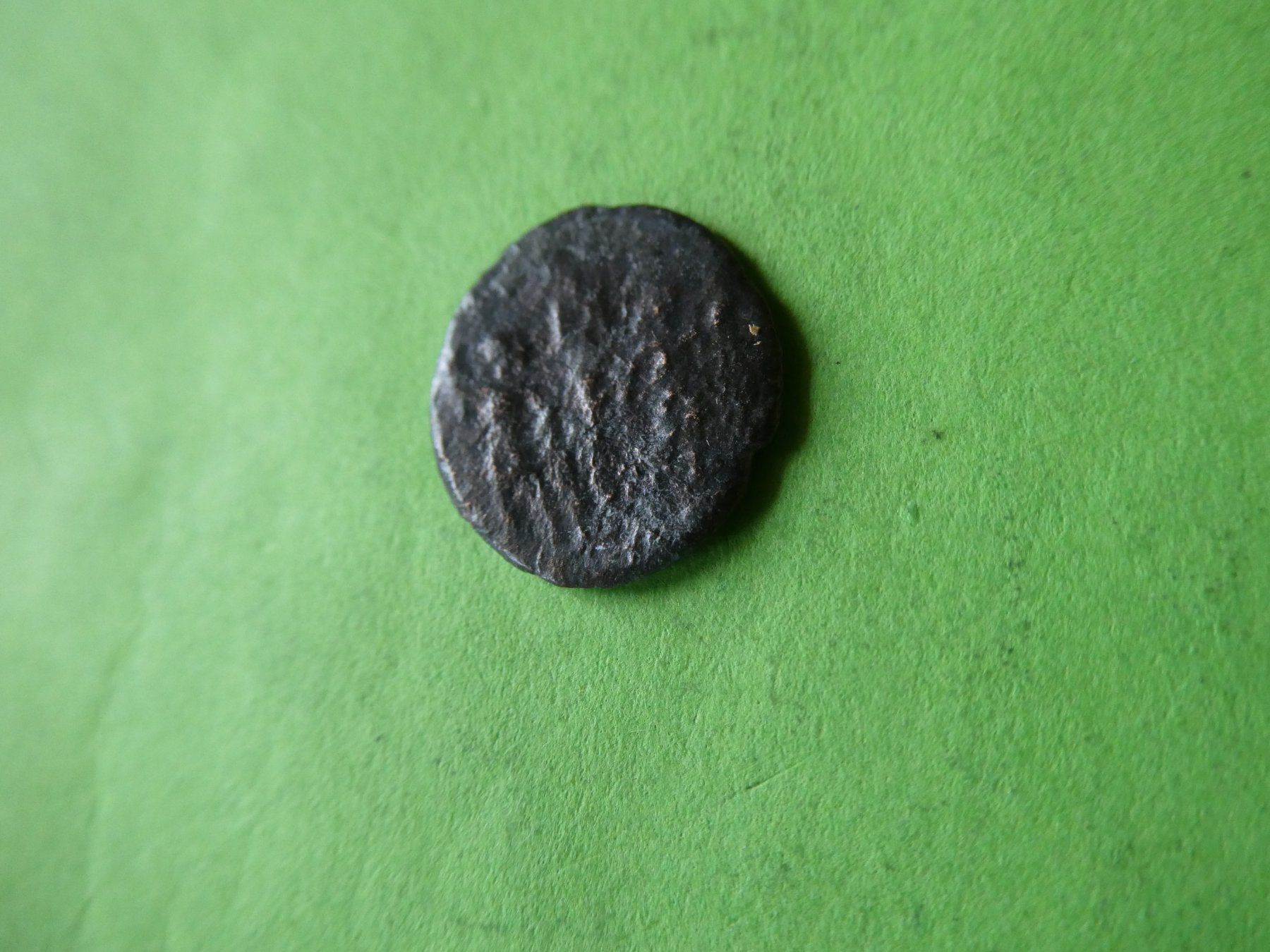 Tutti le monete: uralte Bronzemünze 14 mm     1.15 g – Usato da Hinterforst venduto da Rohusri 1