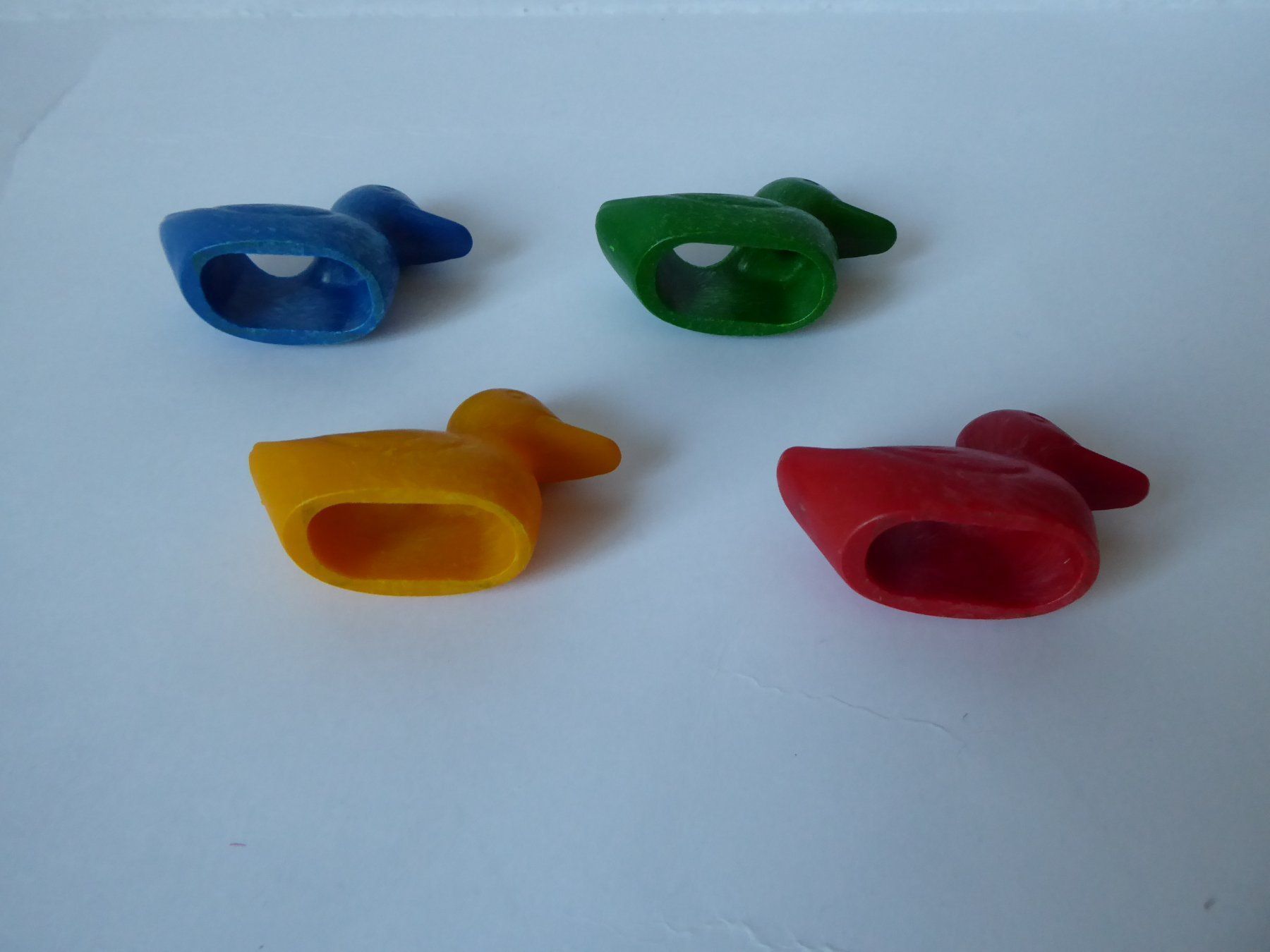 Spielzeuge: 4  x Ente Spielfiguren, 5,5cm lang – Gebraucht aus Turbenthal von Panau 3