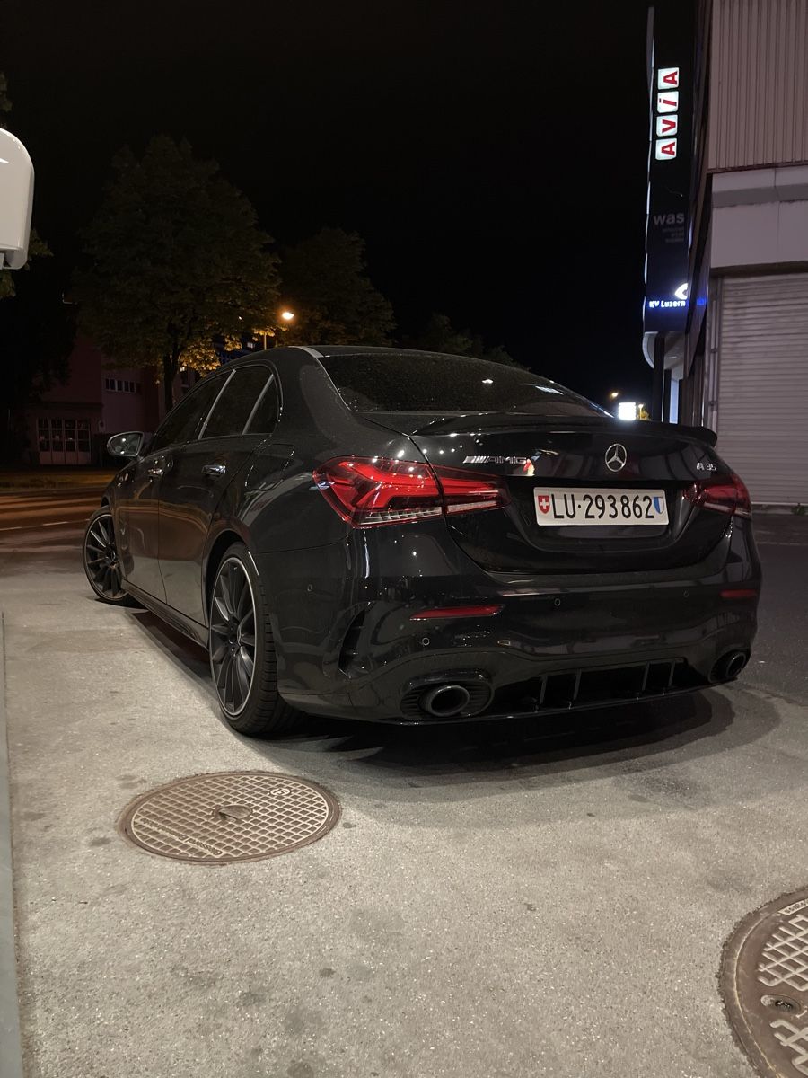 Mercedes-Benz Automobili: Mercedes A35 Amg Limousine – Nuovo (secondo la descrizione) da Luzern venduto da lil_zd5g 3