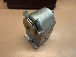Bleistiftspitzer Caran d'Ache Nr 455 Metall gebraucht