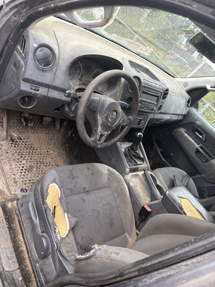 VW Autos: Pickup vw amarok – Defekt aus Siviriez von S16_cl2000 4