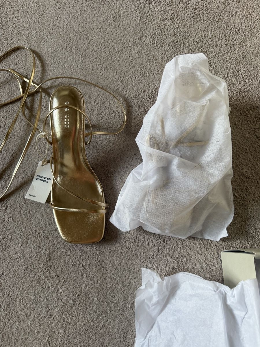Scarpe da donna: Riemensandalette gold – Nuovo e nell'imballaggio originale da Frauenfeld venduto da hannamaria29 5