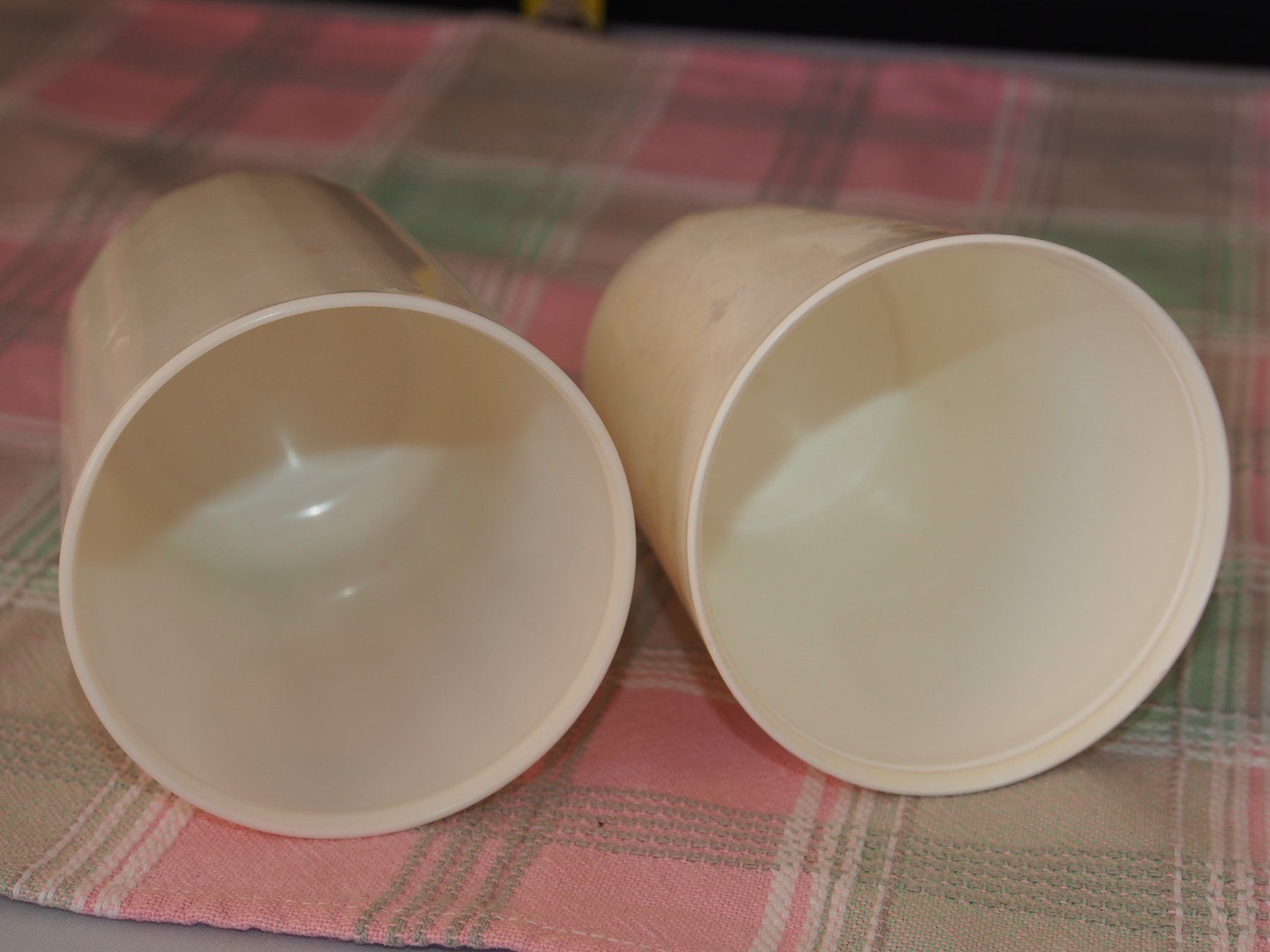 Elettrodomestici da cucina: verre plastique Ovomaltine – Usato da Ovronnaz venduto da Etagne68 3