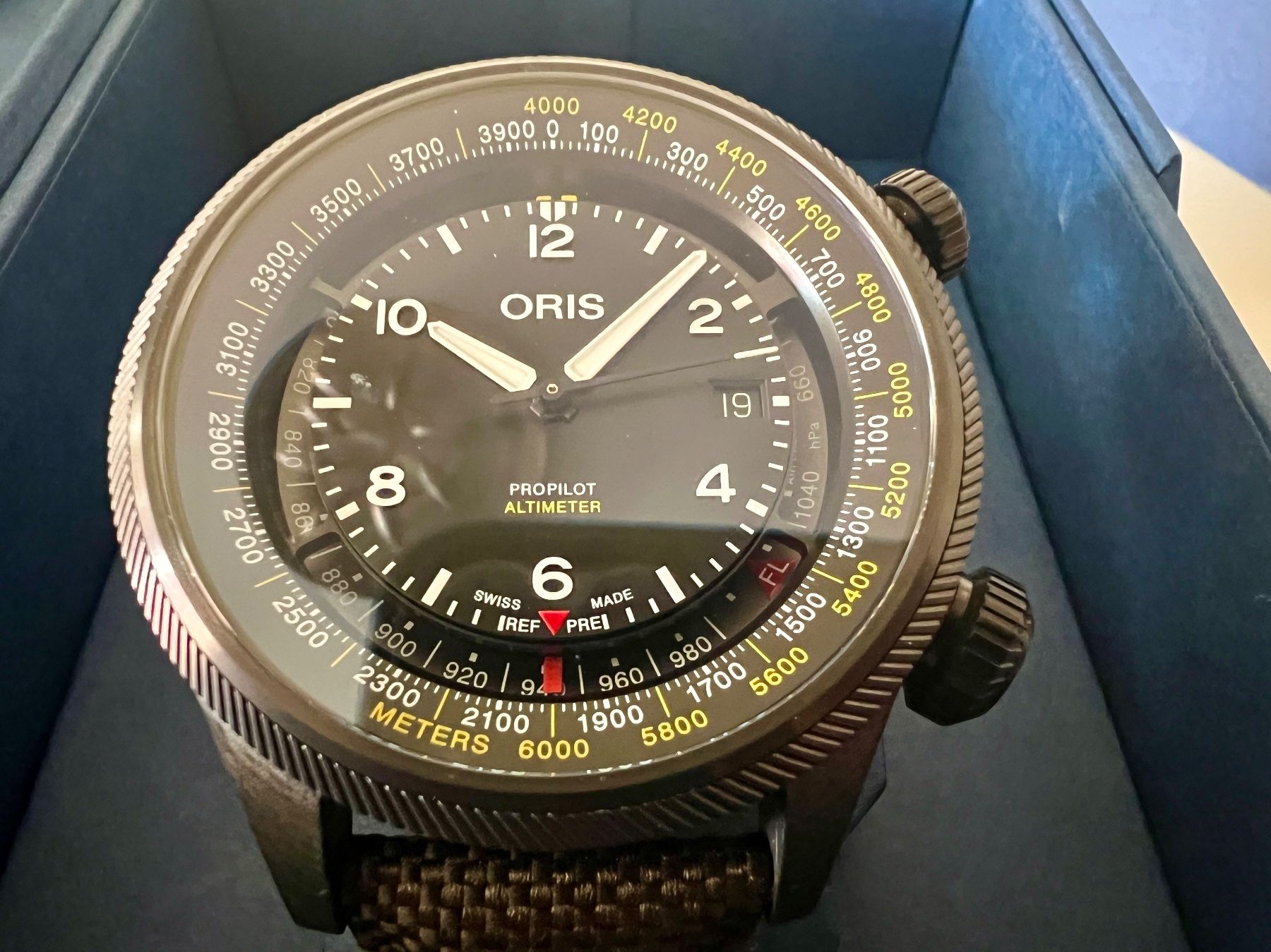 Oris Orologi: ORIS ProPilot Altimeter Échelle Mètres, Full Set, Fr. 6300.- – Nuovo (secondo la descrizione) da Le Mont-sur-Lausanne venduto da LycaGallery 2