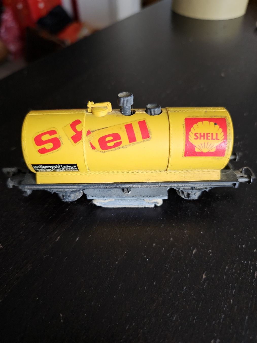 Shell Modelleisenbahnen: Schienenreinigungswagen H0, Shell – Gebraucht aus Rothrist von Gipsyone