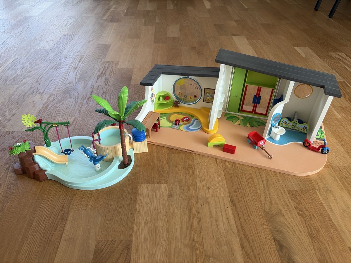 Playmobil Spielzeuge: Playmobil Kindergarten – Gebraucht aus Altdorf UR von mede11