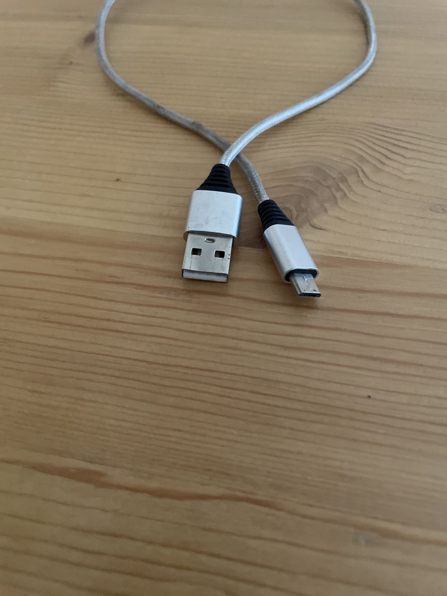 Cavi: USB Kabel, Silber, Micro USB, Top Zustand! – Usato da Spreitenbach venduto da Gloxinia 1