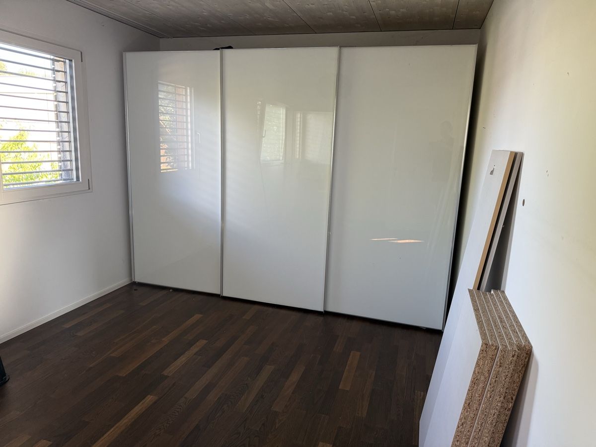 Schränke: Staud Kleiderschrank Breite 3m Höhe 2.2m – Gebraucht aus Stein am Rhein von Coraxsas87