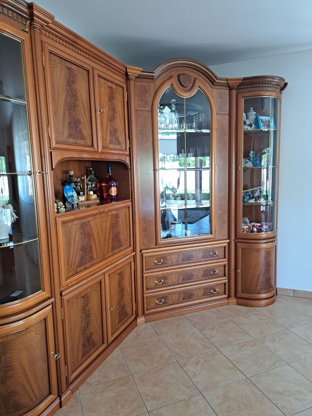 Armoires: Meuble paroi de salon modulable... – D'occasion à Bassecourt par Lupomiki1 1