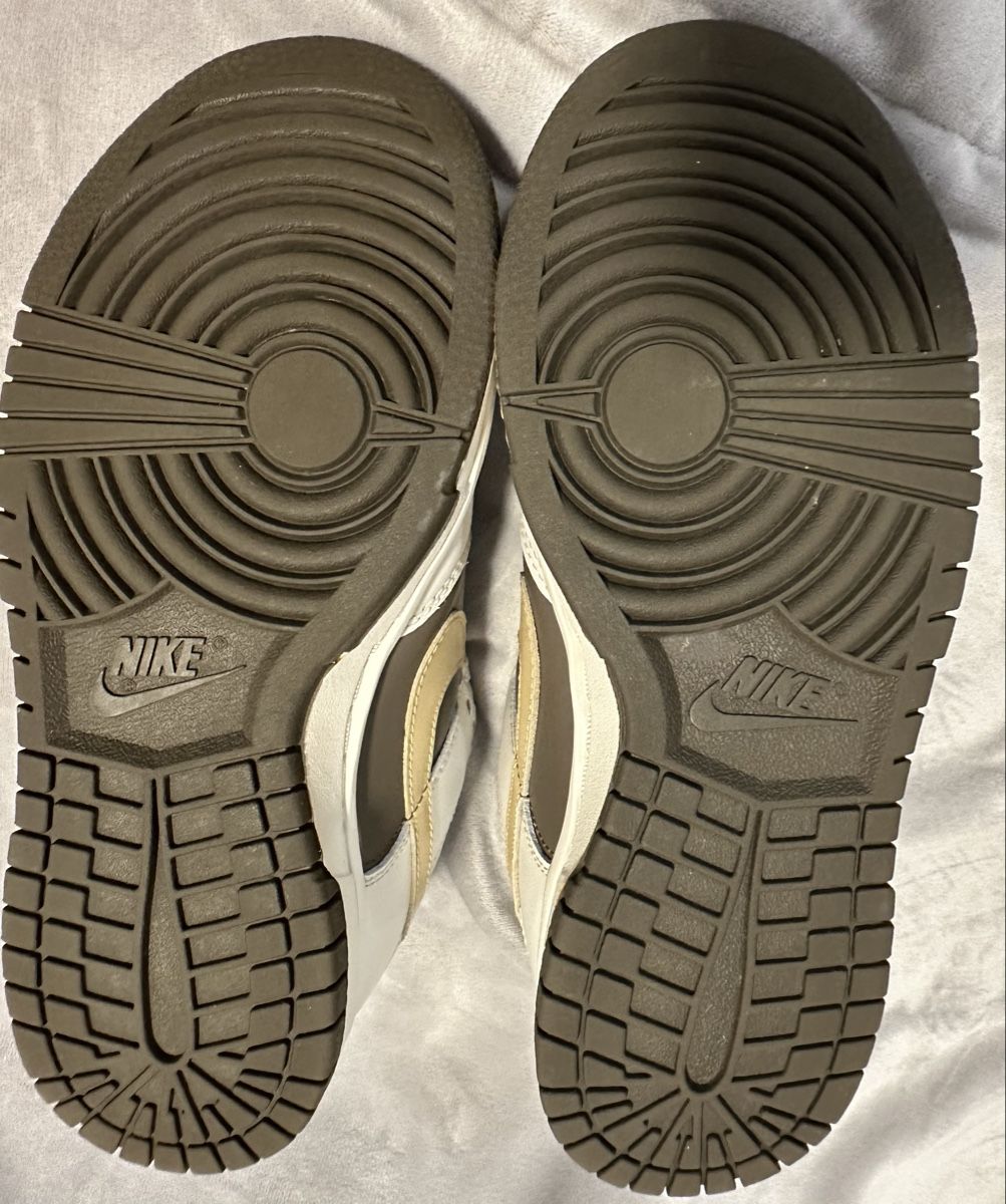 Nike Scarpe da uomo: Nike Dunk Low braun weiss Grösse 35.5 – Nuovo (secondo la descrizione) da Wallisellen venduto da nv7 5