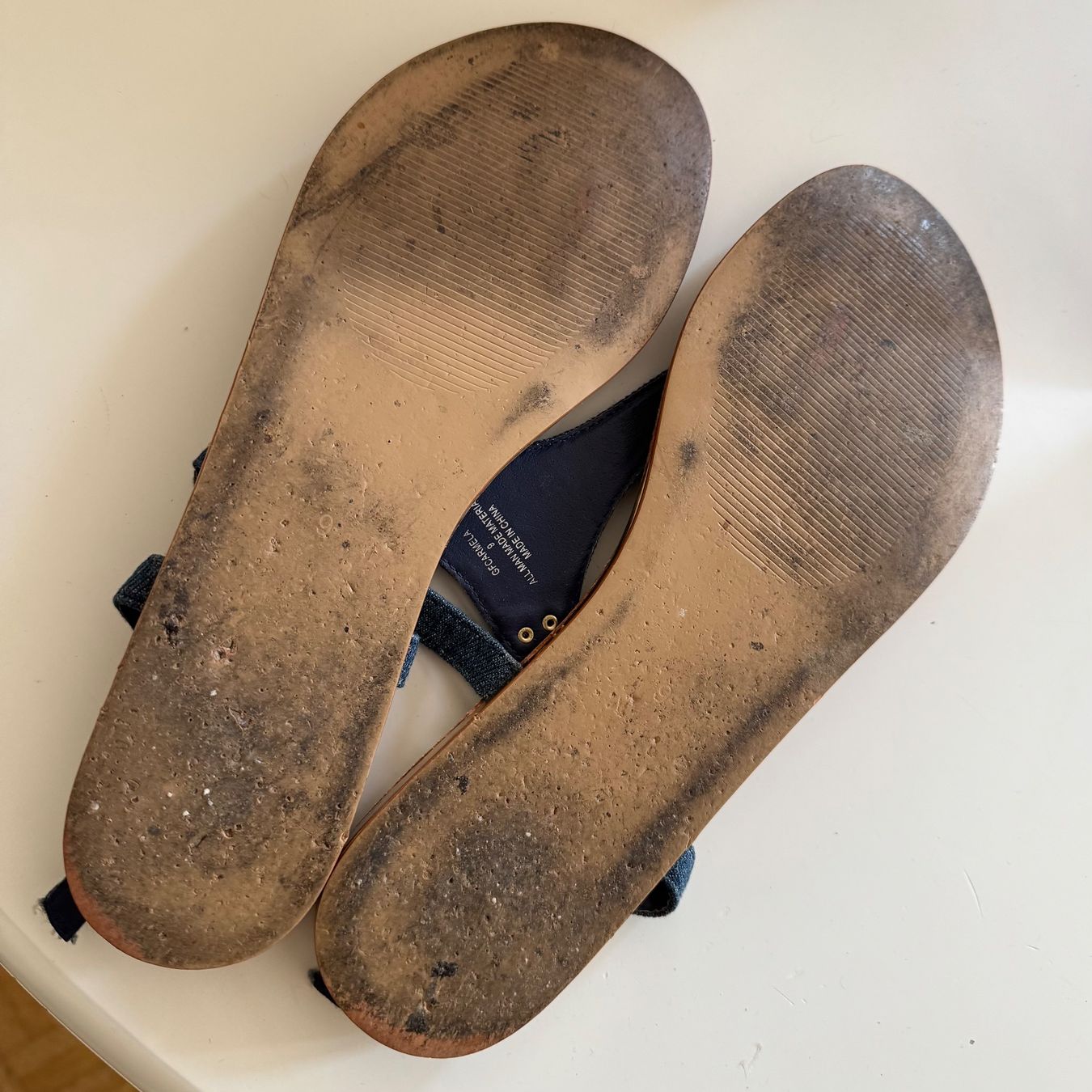 Guess Scarpe da donna: Sandalen in Jeansoptik von GUESS – Usato da Thörigen venduto da Jackyxxx 1
