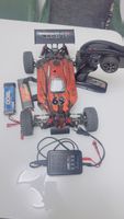 RC 1/10 Auto mit Fernbedienung und Ladegerät Zubehör