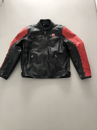 Ducati Leder Motorradjacke nicht oft getragen Gr. 52 (L)