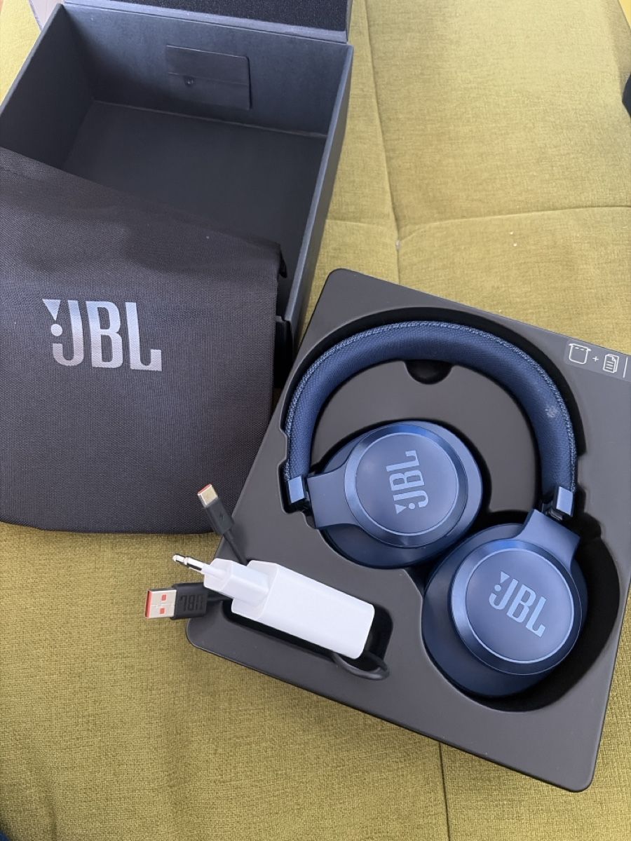 JBL Kopfhörer: JBL LIVE 660NC Kopfhörer Bluetooth mit OVP – Gebraucht aus Arbon von kralo1989 1