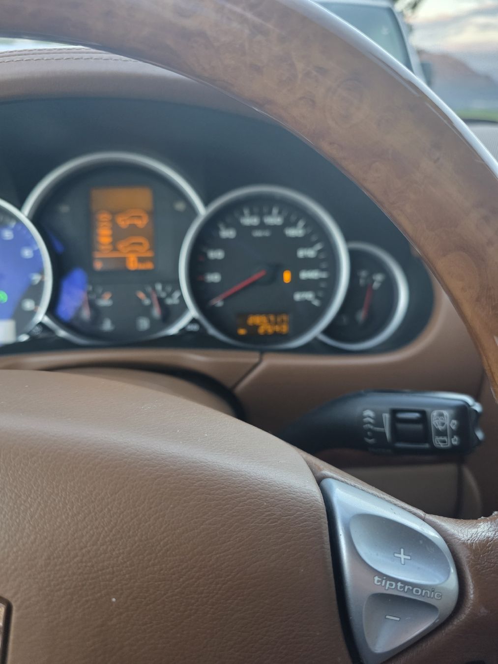 Automobili: porsche cayenne – Usato da uznach venduto da camikj 3
