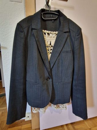 Élégant blazer noir en laine - Idéal pour l'automne!