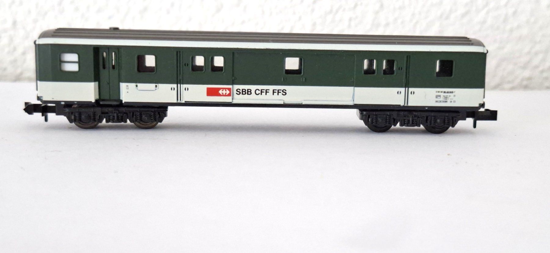 Trix Modellini di ferrovie: Minitrix SBB Gepäckwagen – Usato da Biberist venduto da Ntrains 1