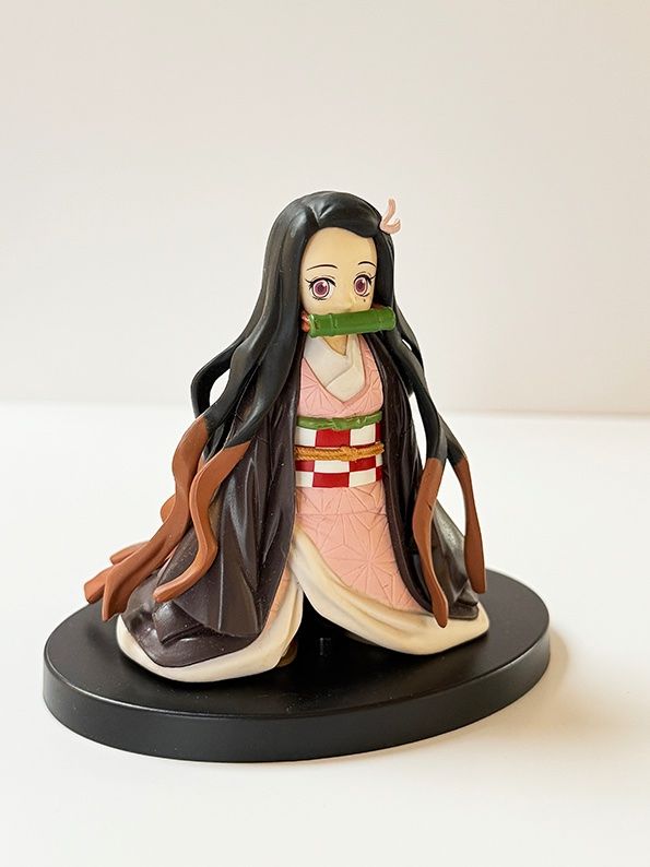 Statuette: Anime Figur-2 – Usato da Zürich venduto da ducati17