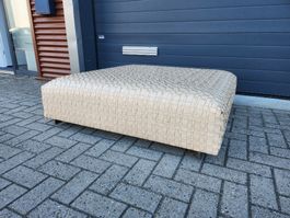 Flexform - Bangkok ottoman by Antonio Citterio