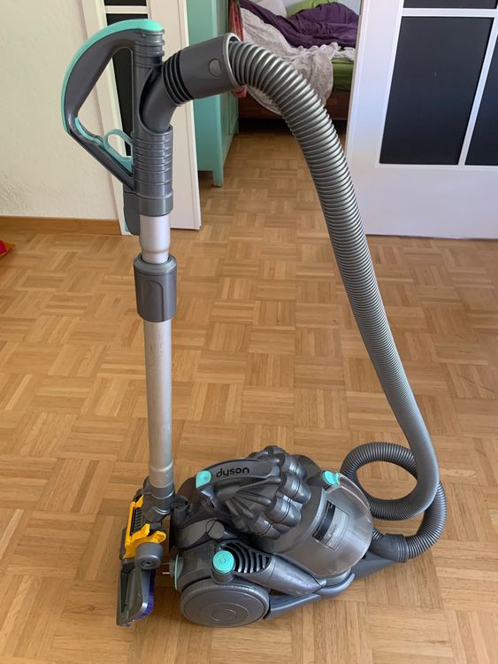 Dyson Staubsauger DC08 | Kaufen auf Ricardo